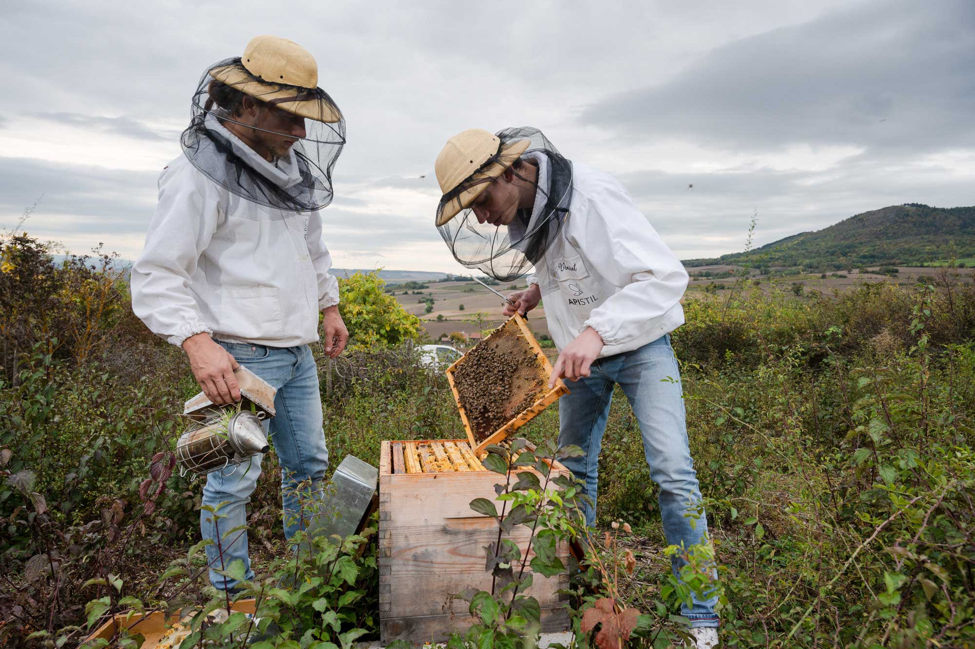 Lire la suite à propos de l’article Léo SIMEON et Vincent Ducuing, les créateurs de Apistil en shooting photo pour le GCE Auvergne !